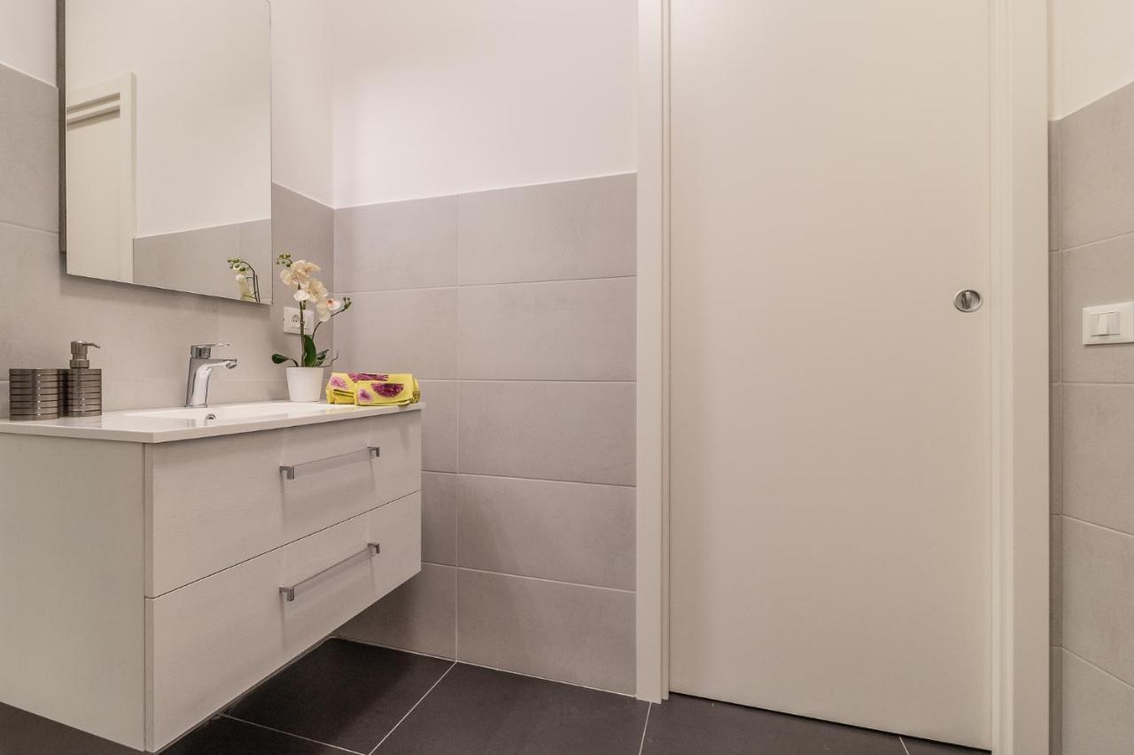 Grey House In The Heart Of @Treviso Apartamento Exterior foto