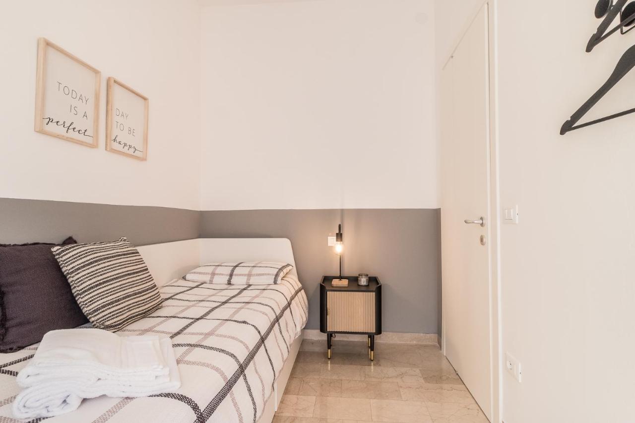 Grey House In The Heart Of @Treviso Apartamento Exterior foto